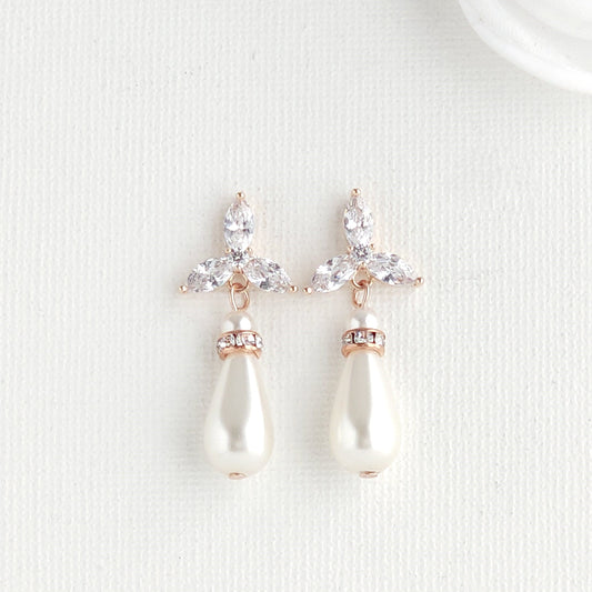 Rose Gold Flower Pearl Earrings: Simple Elegance for a Bridal Look- Flora