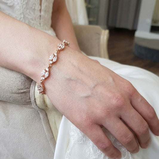 Bracelet Dainty en cristal d'or rose pour les mariages et les mariées-Hayley