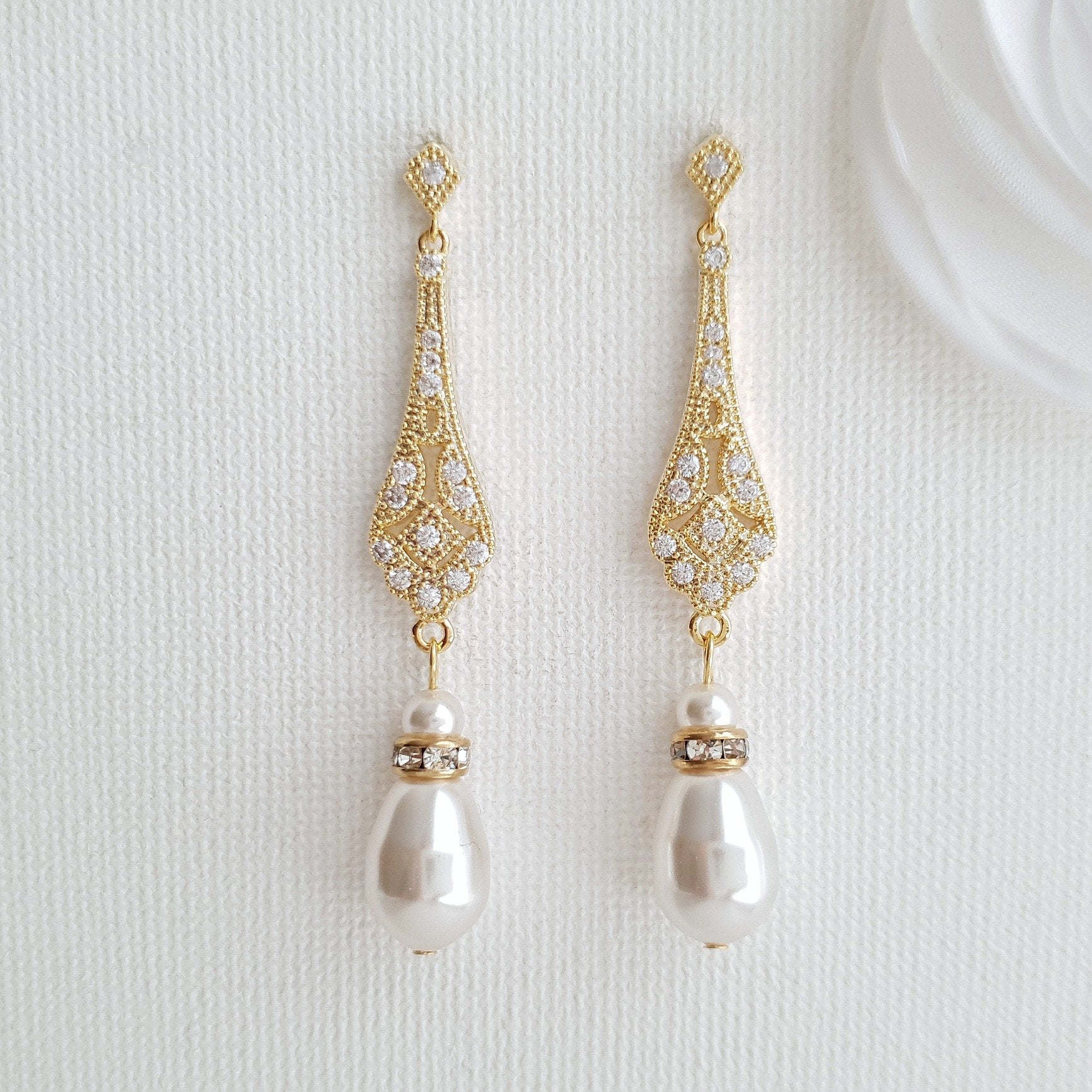 Best Earrings Formal Earrings Find The Best Earrings For Your Wedding Dress Neckline Best Earrings Formal Earrings Find The Best Earrings For Your Wedding Dress Neckline