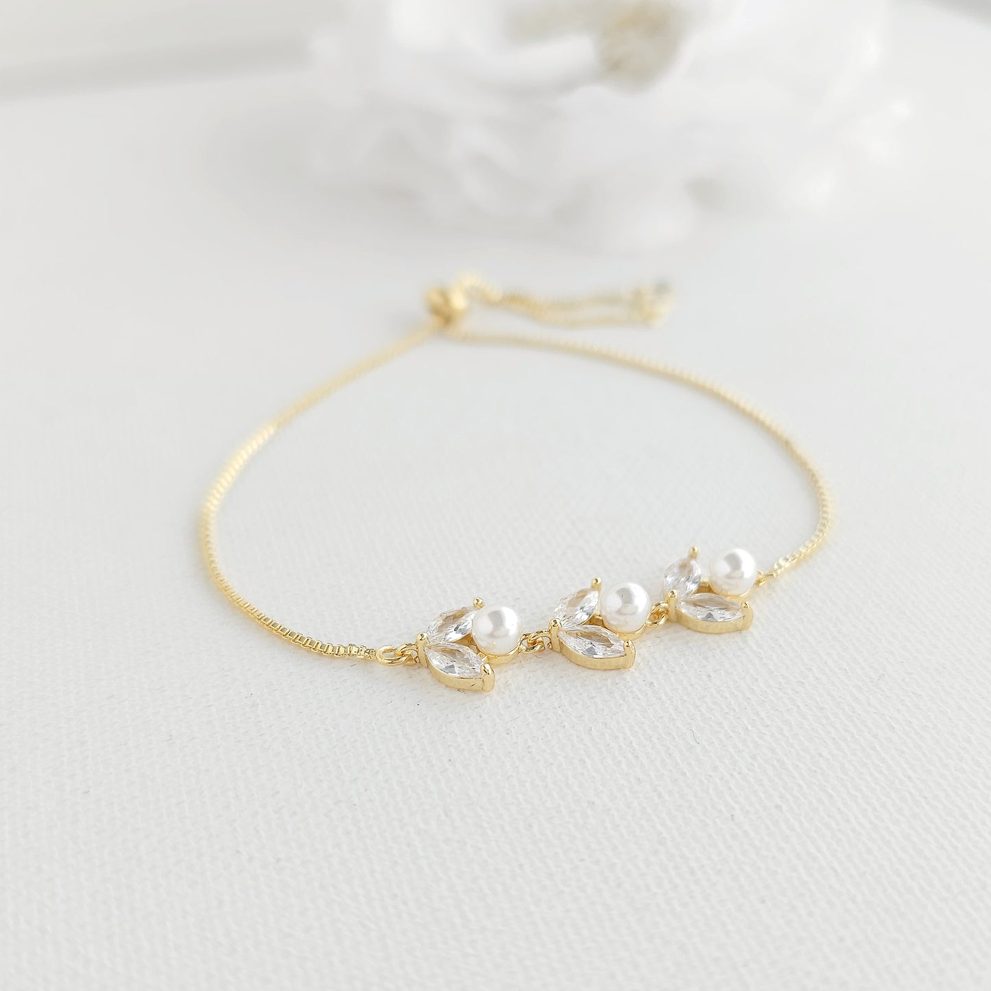 Delicate Gold Wedding Jewelry Set-Leila