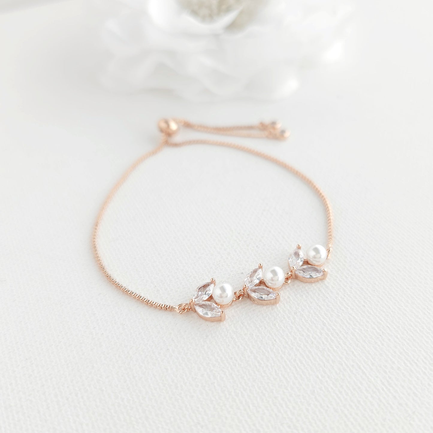 Jewelry Set for brides in Simple Design- Rose Gold- Leila