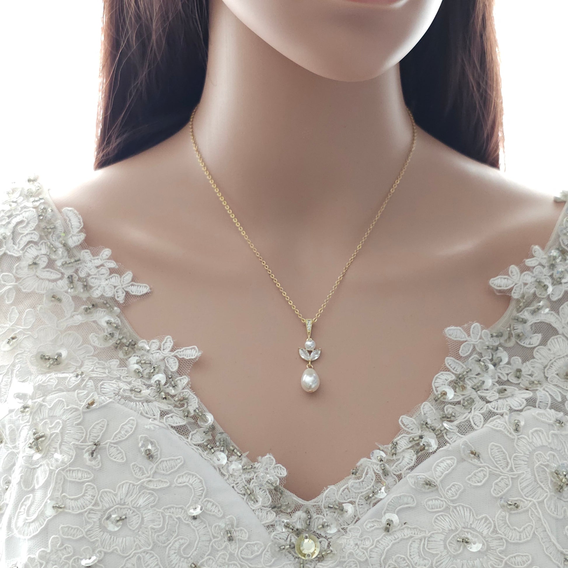 Wear A 3 Piece Simple Gold Jewelry Set With Wedding, Occasion Dresses PoetryDesigns Wear A 3 Piece Simple Gold Jewelry Set With Wedding, Occasion Dresses PoetryDesigns