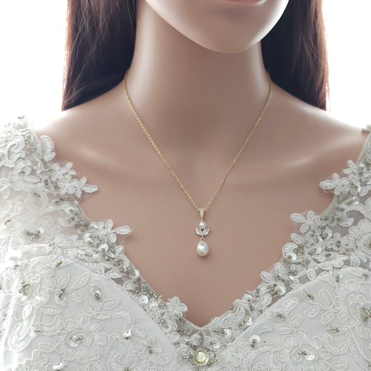 Collier pendentif goutte en or 14 carats (1,5 pouces) pour cadeau de mariées et de demoiselles d'honneur-Hayley
