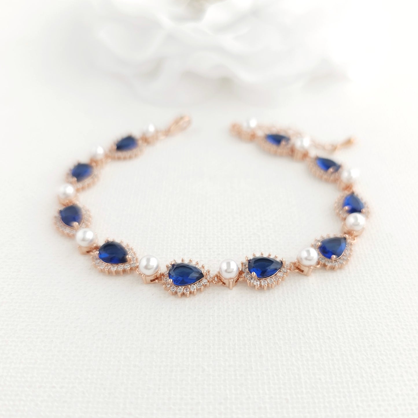 Women Blue Bracelet in Rose Gold with White Pearls-Aoi