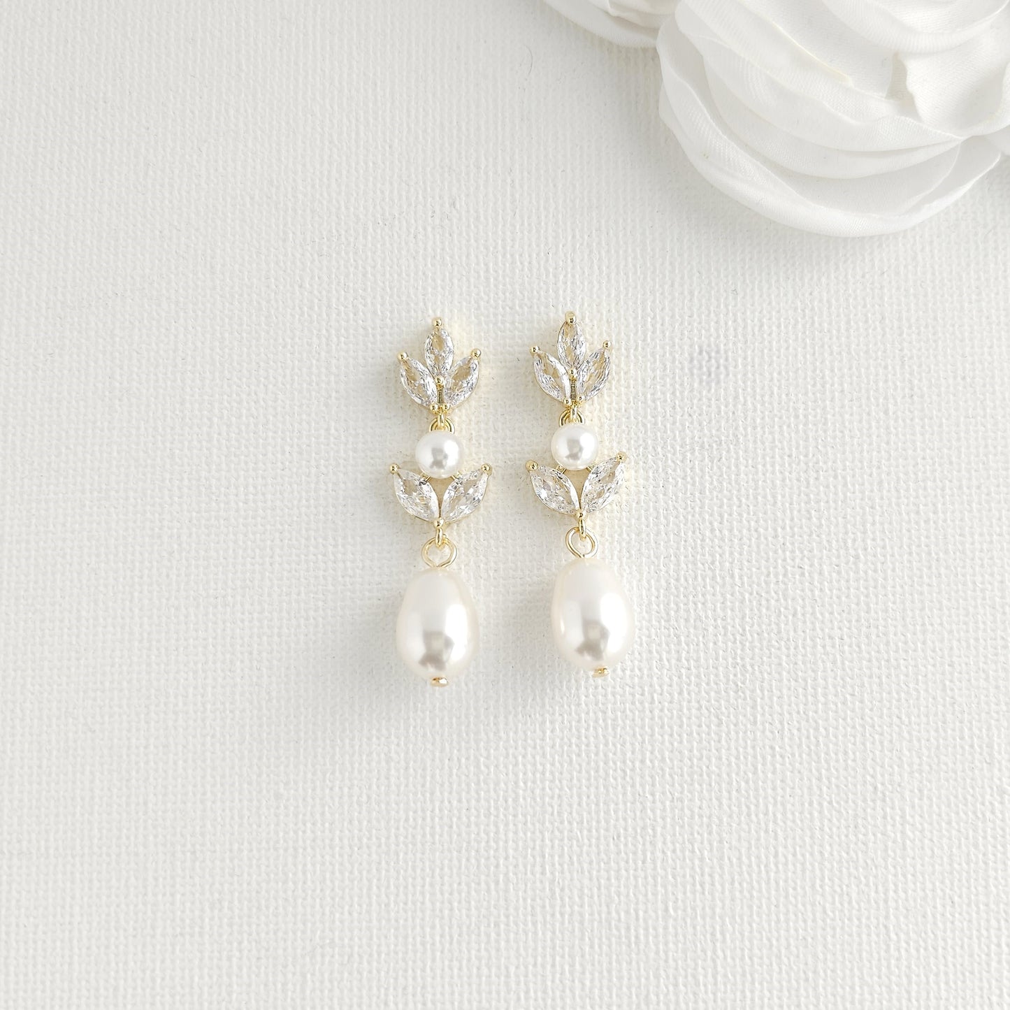 Boucles d'oreilles perle larme pour les mariages en argent - Ella