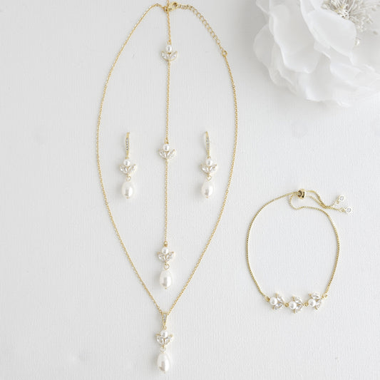 Simple Gold Jewelry Set- Leila