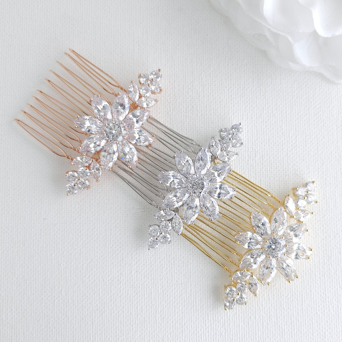 Dainty Silver Wedding Comb | Sparkling Cubic Zirconia Flower Hair Piece for Veil - Daisy