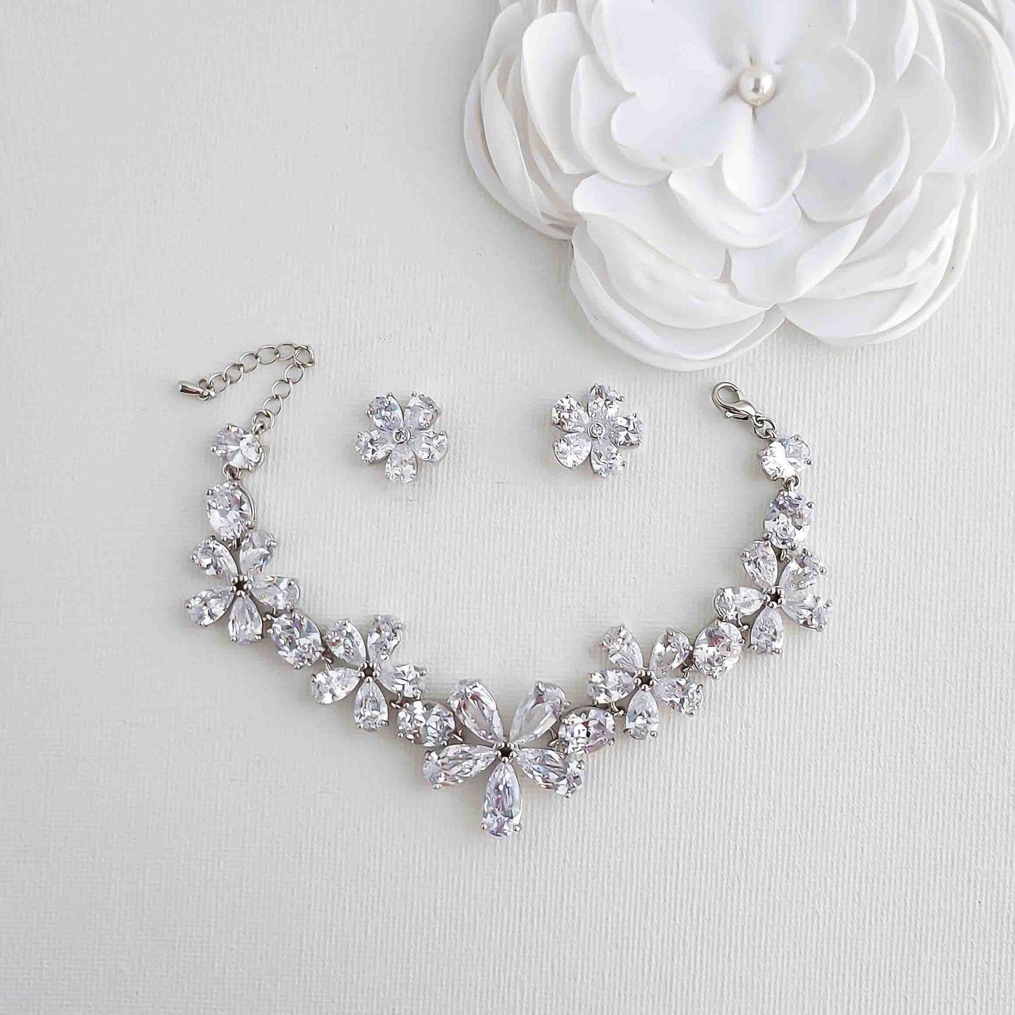 Flower Stud Earrings and Bracelet Set-Abelia