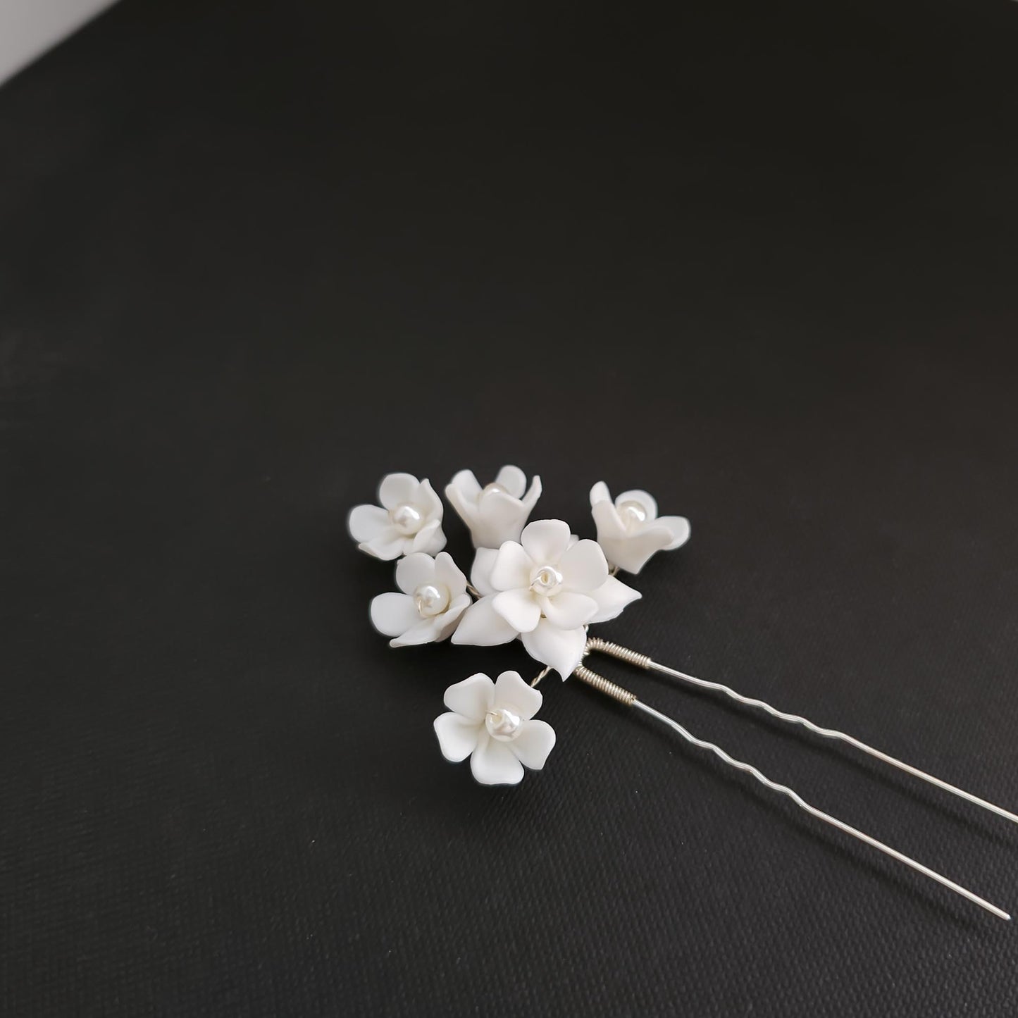 White Floral Pearl Bridal Hairpins-Lana