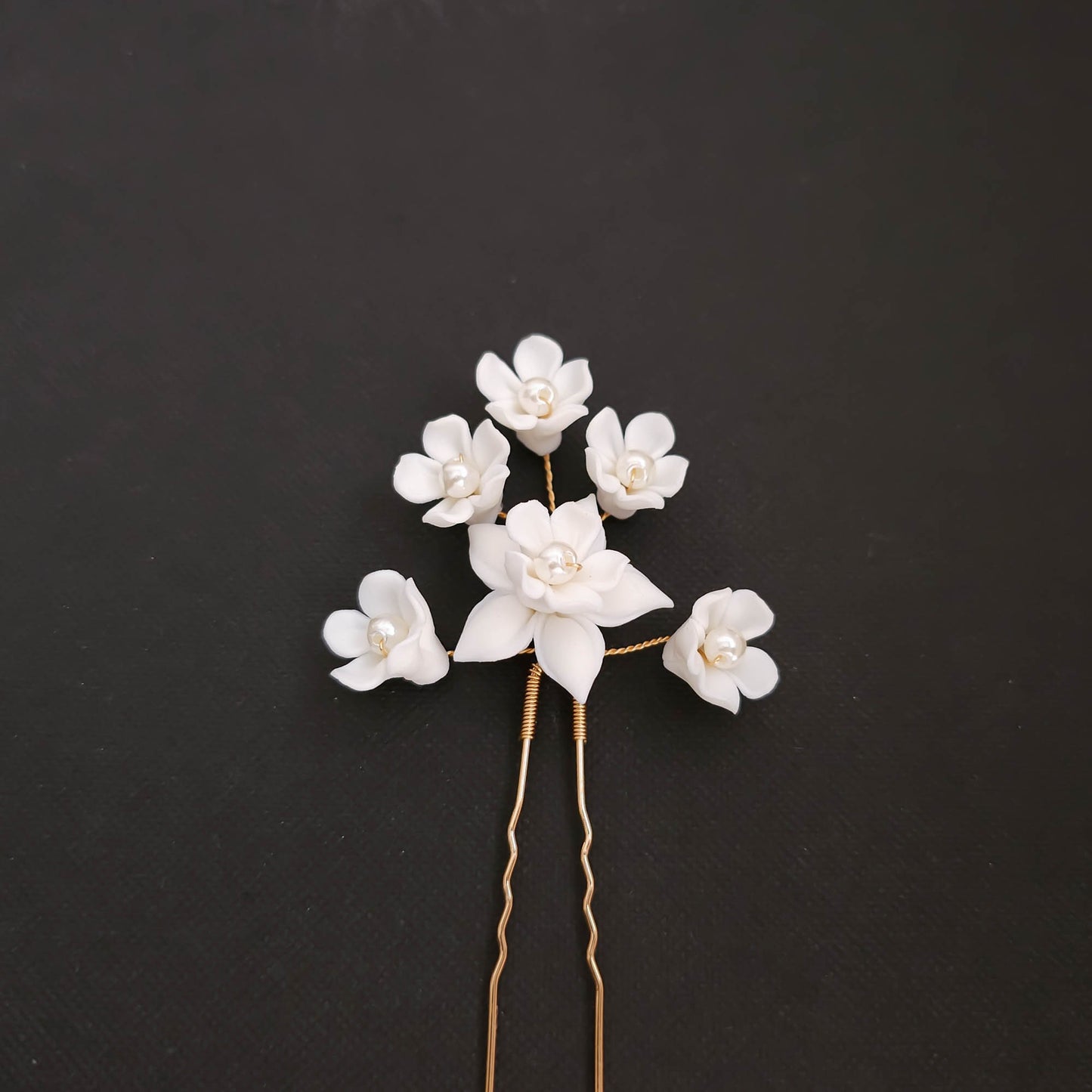 White Floral Pearl Bridal Hairpins-Lana