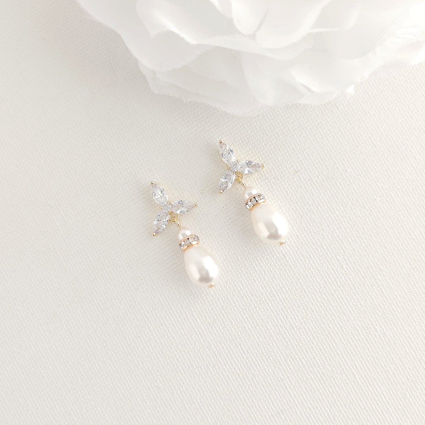Elegant Pearl Weddings Earrings:For an Delicate Wedding Day Look- Flora