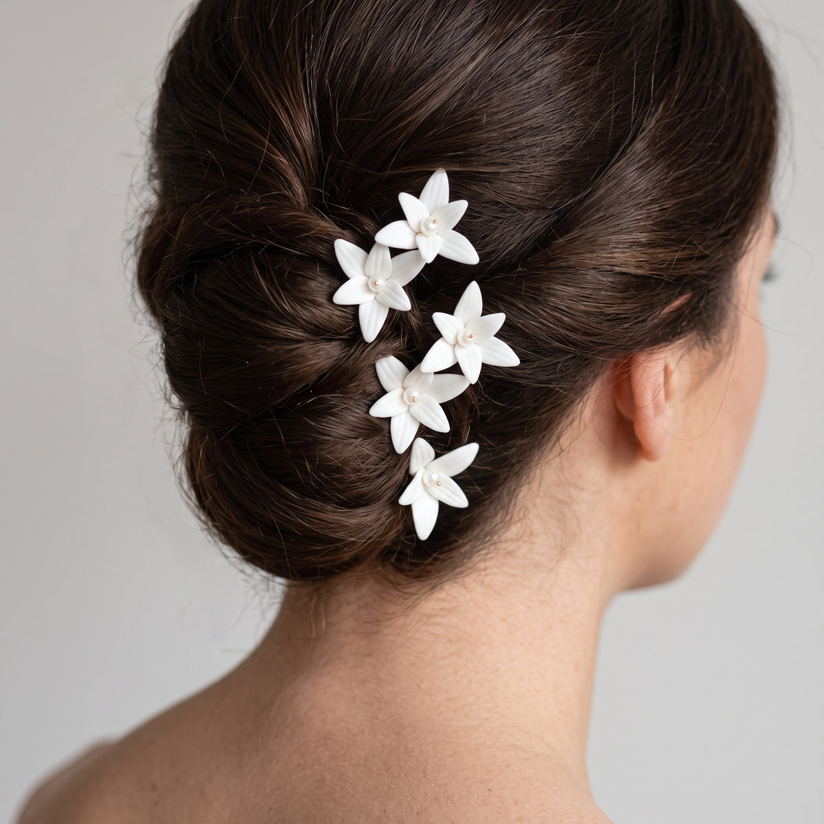White Flower Wedding Hair Pins 5-Piece Set in Silver and Gold - Jasmine