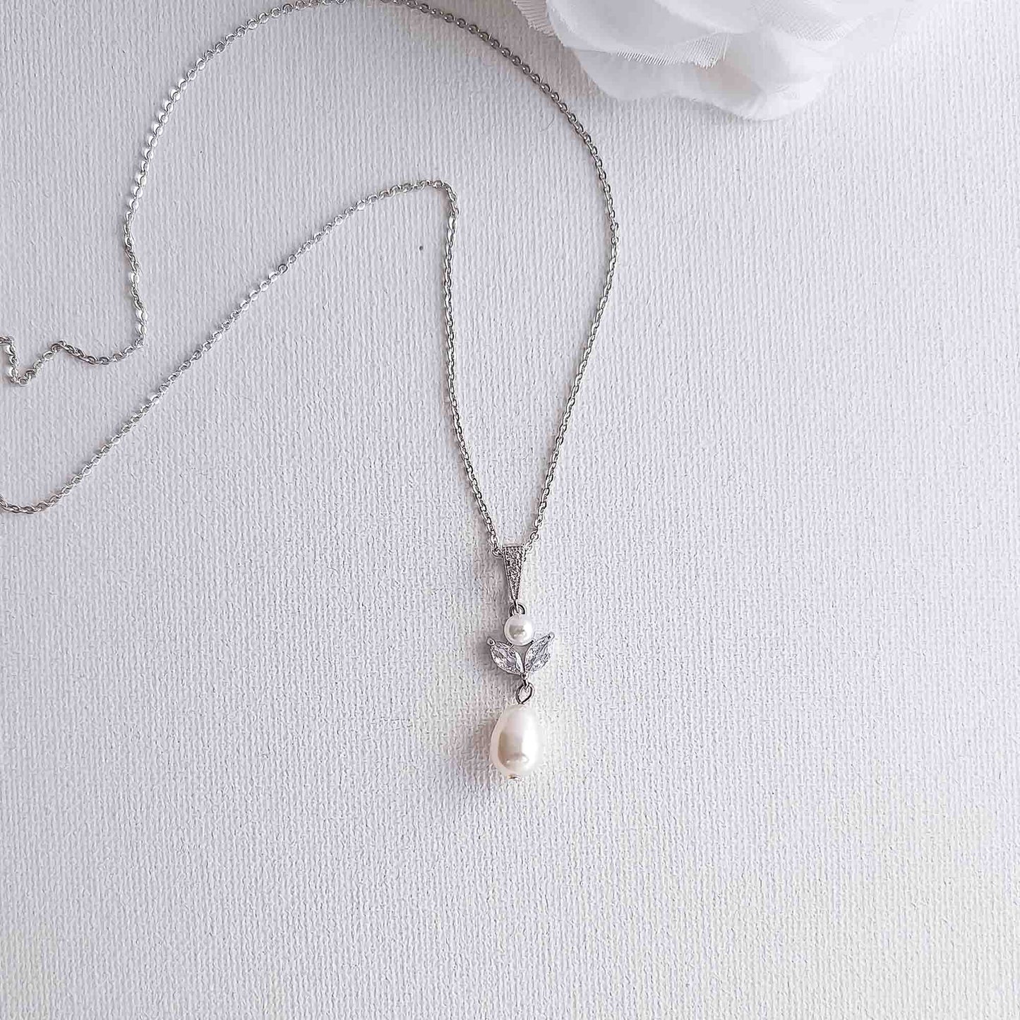 Gold Teardrop Pearl Pendant Necklace - Leila