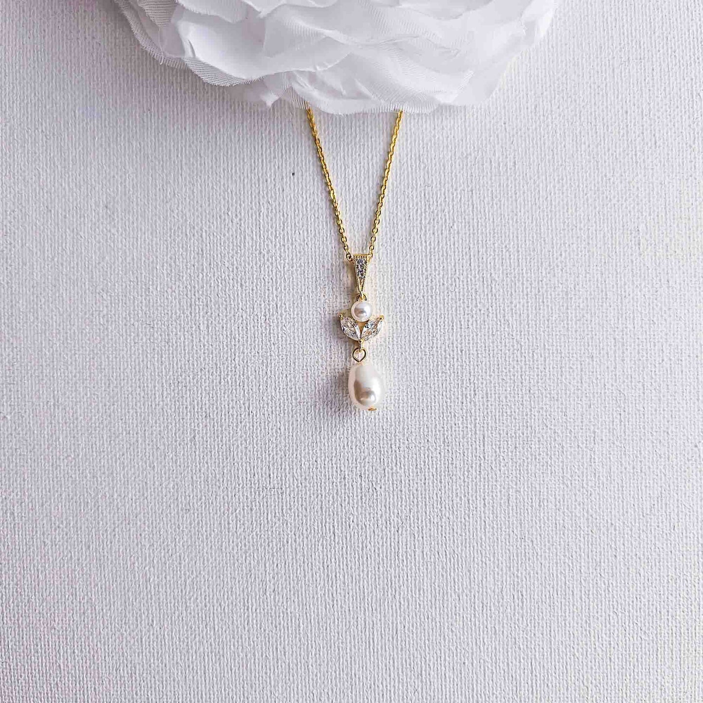 Gold Teardrop Pearl Pendant Necklace - Leila