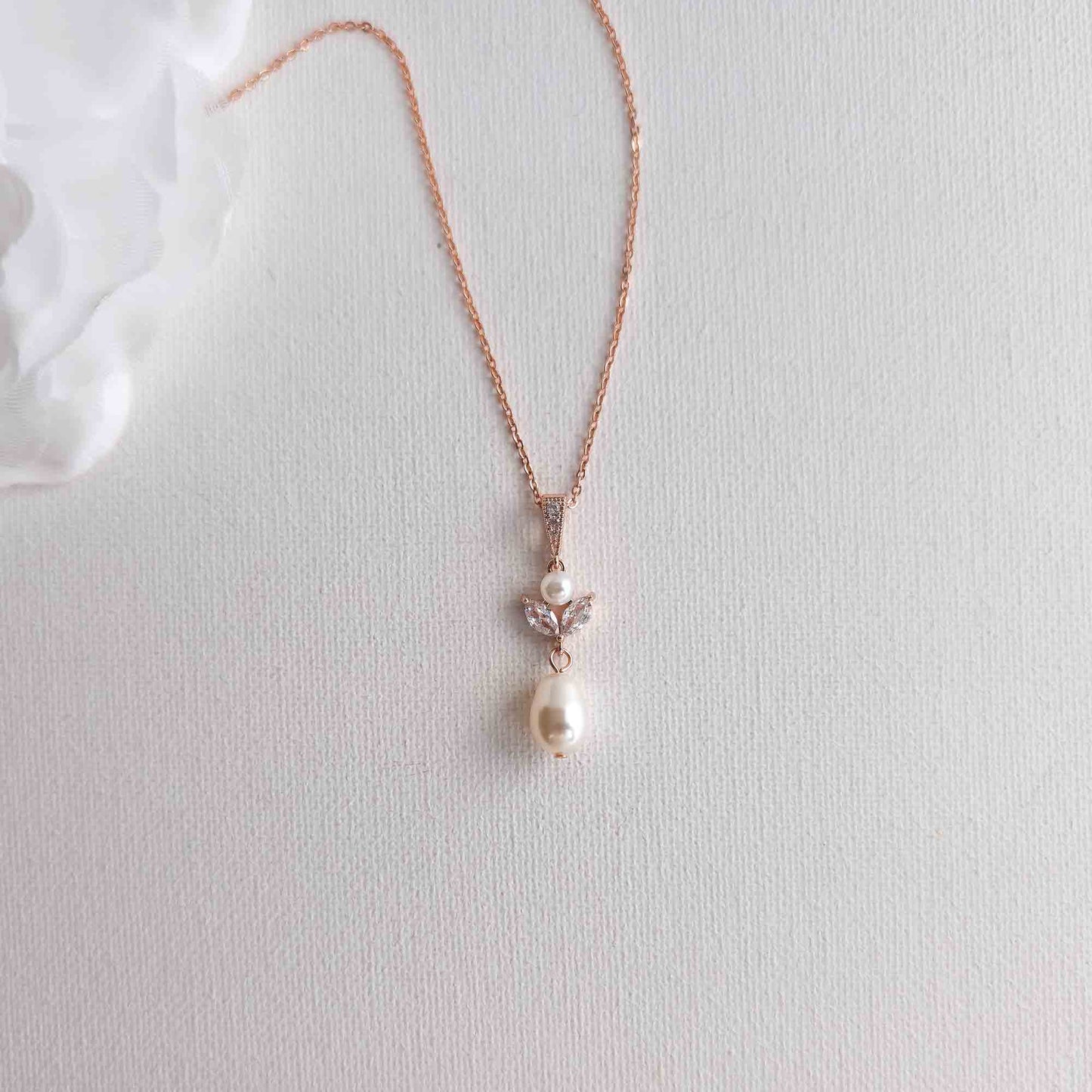 Gold Teardrop Pearl Pendant Necklace - Leila