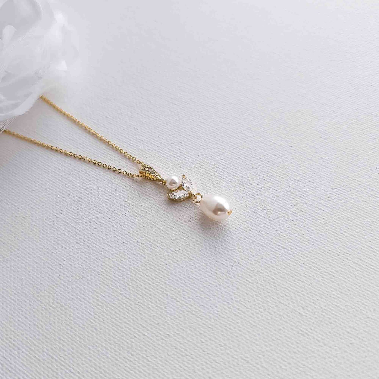 Gold Teardrop Pearl Pendant Necklace - Leila