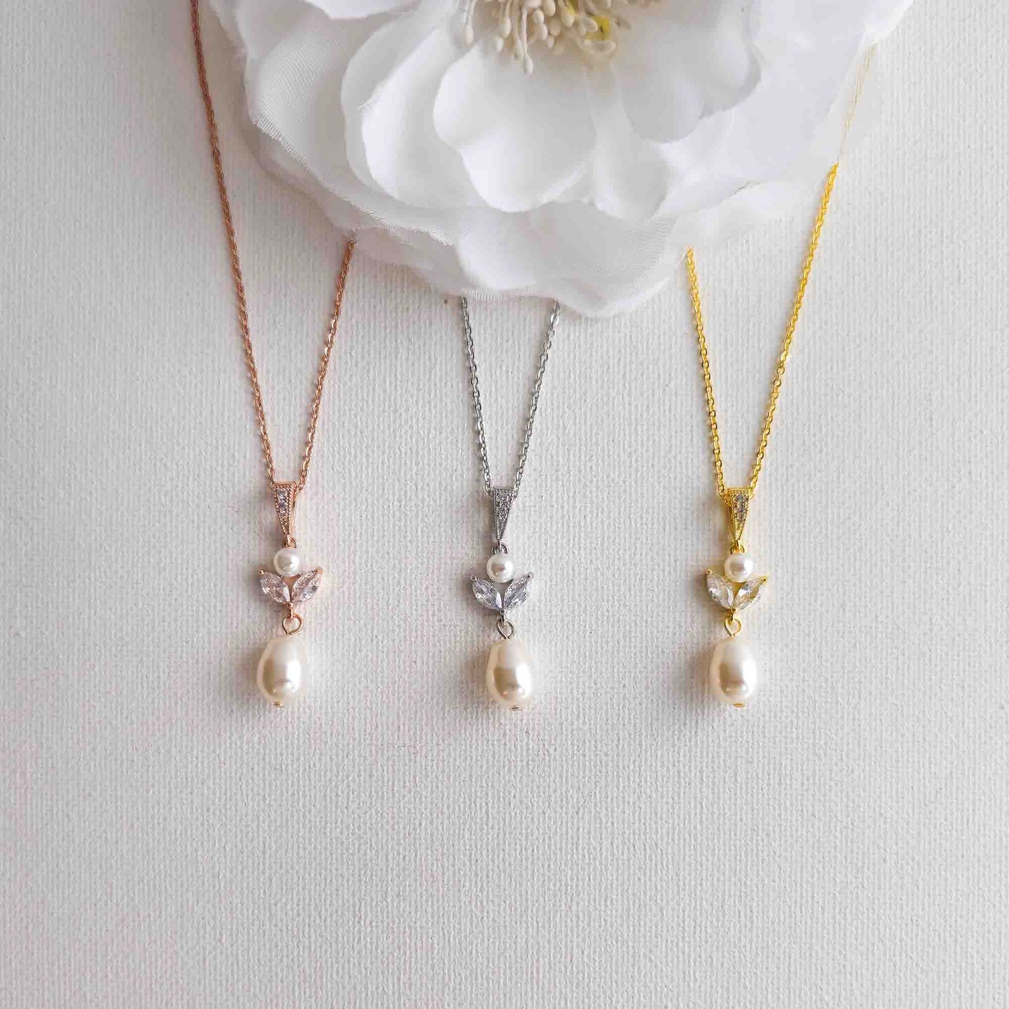 Gold Teardrop Pearl Pendant Necklace - Leila