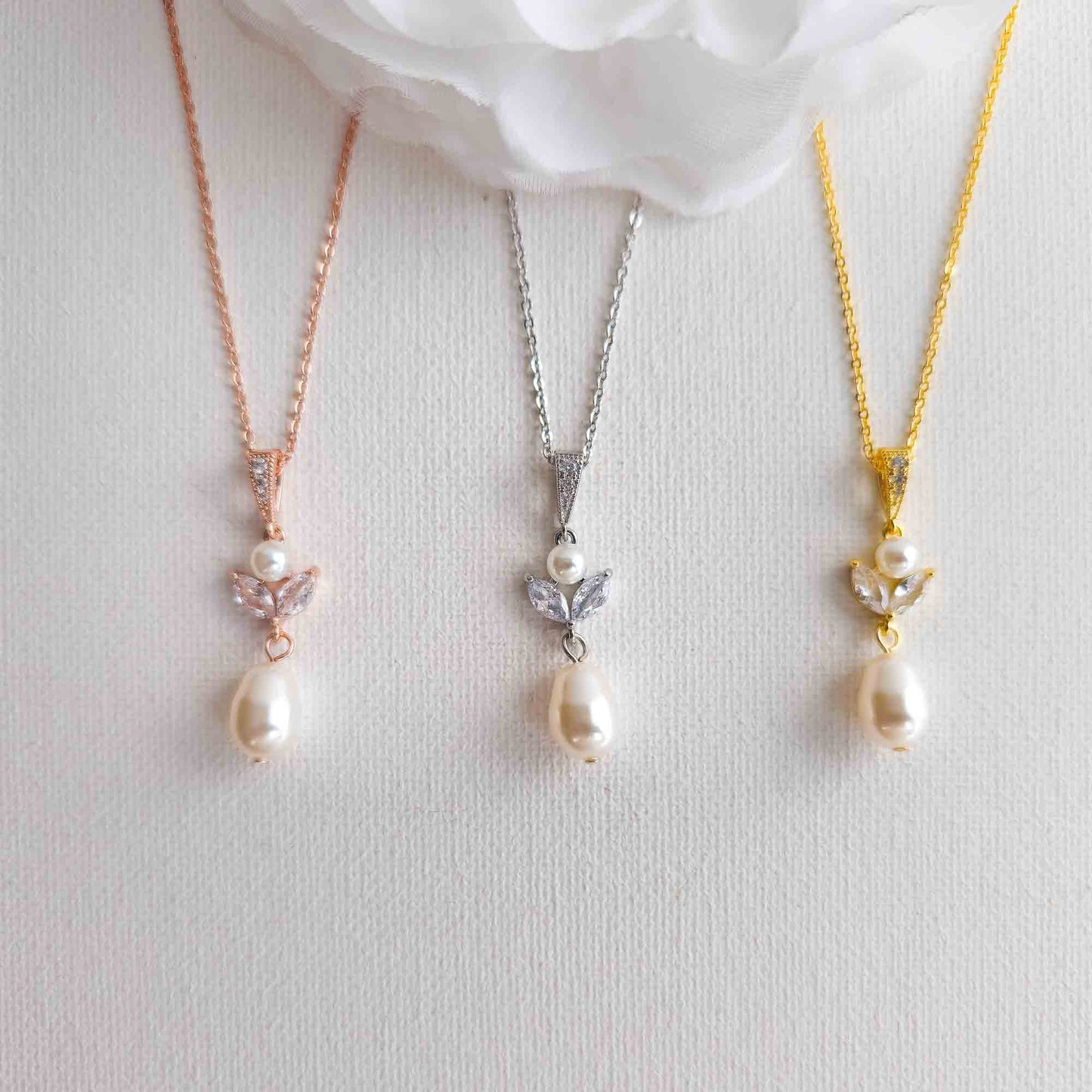 Gold Teardrop Pearl Pendant Necklace - Leila