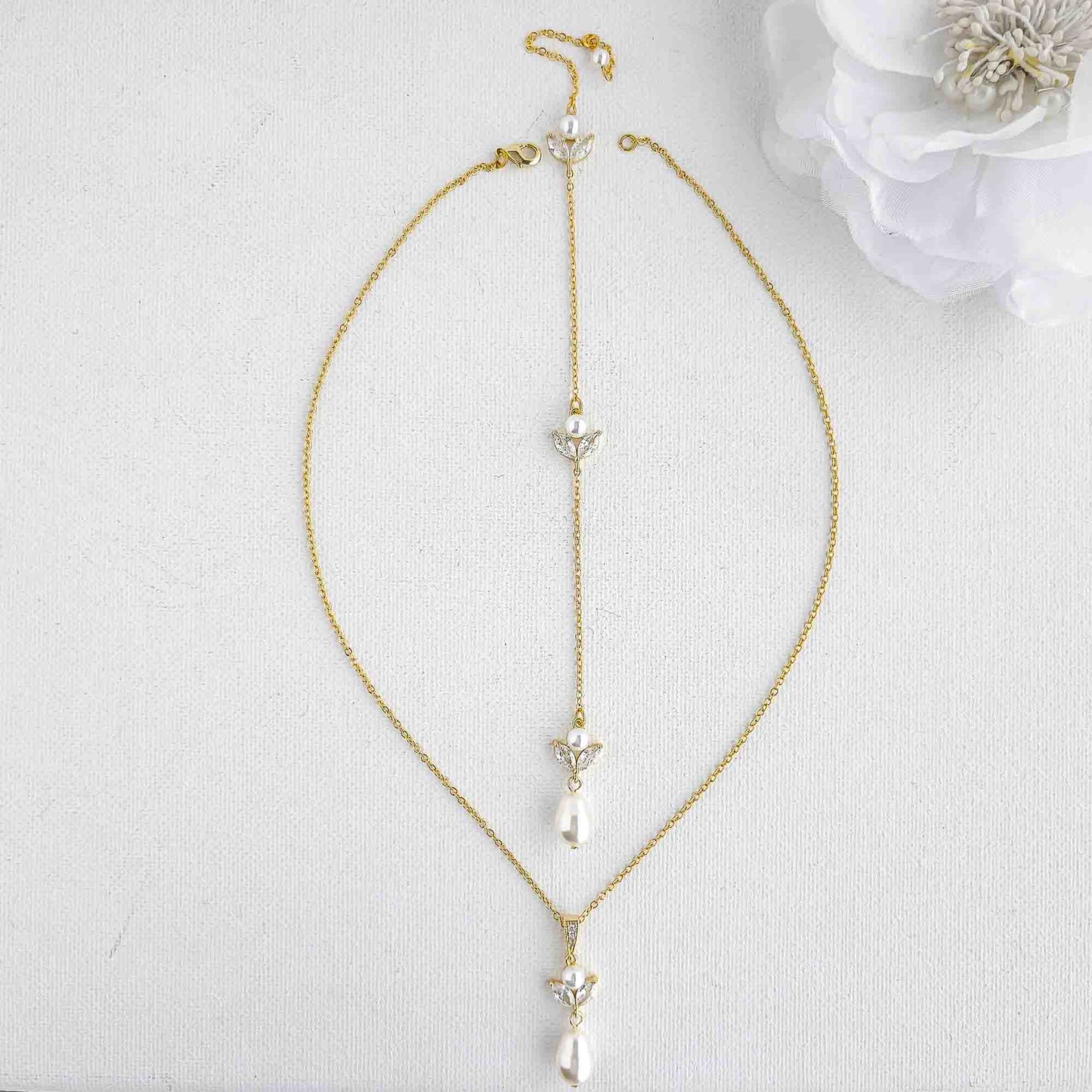 Simple Wedding Pearl Pendant Necklace with Backdrop in Gold-Leila