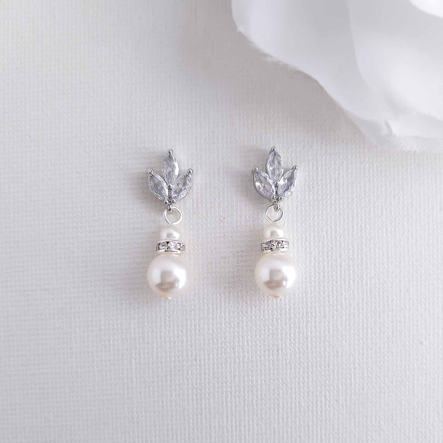 Wedding Pearl Necklace and Earrings Set- Carol