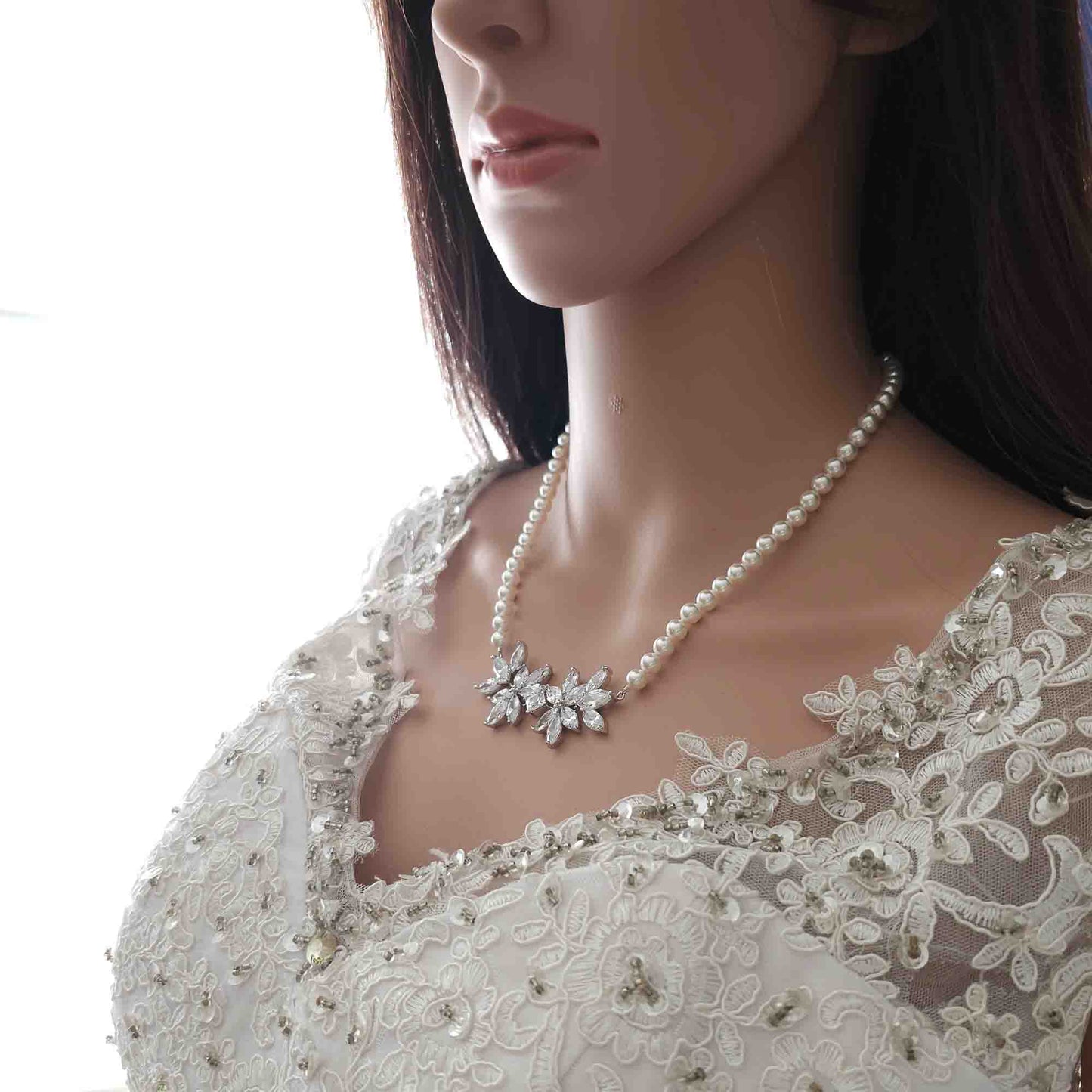 Ensemble de bijoux de mariée en perles de couleur perle blanche ivoire avec collier, toile de fond et boucles d'oreilles-Katie