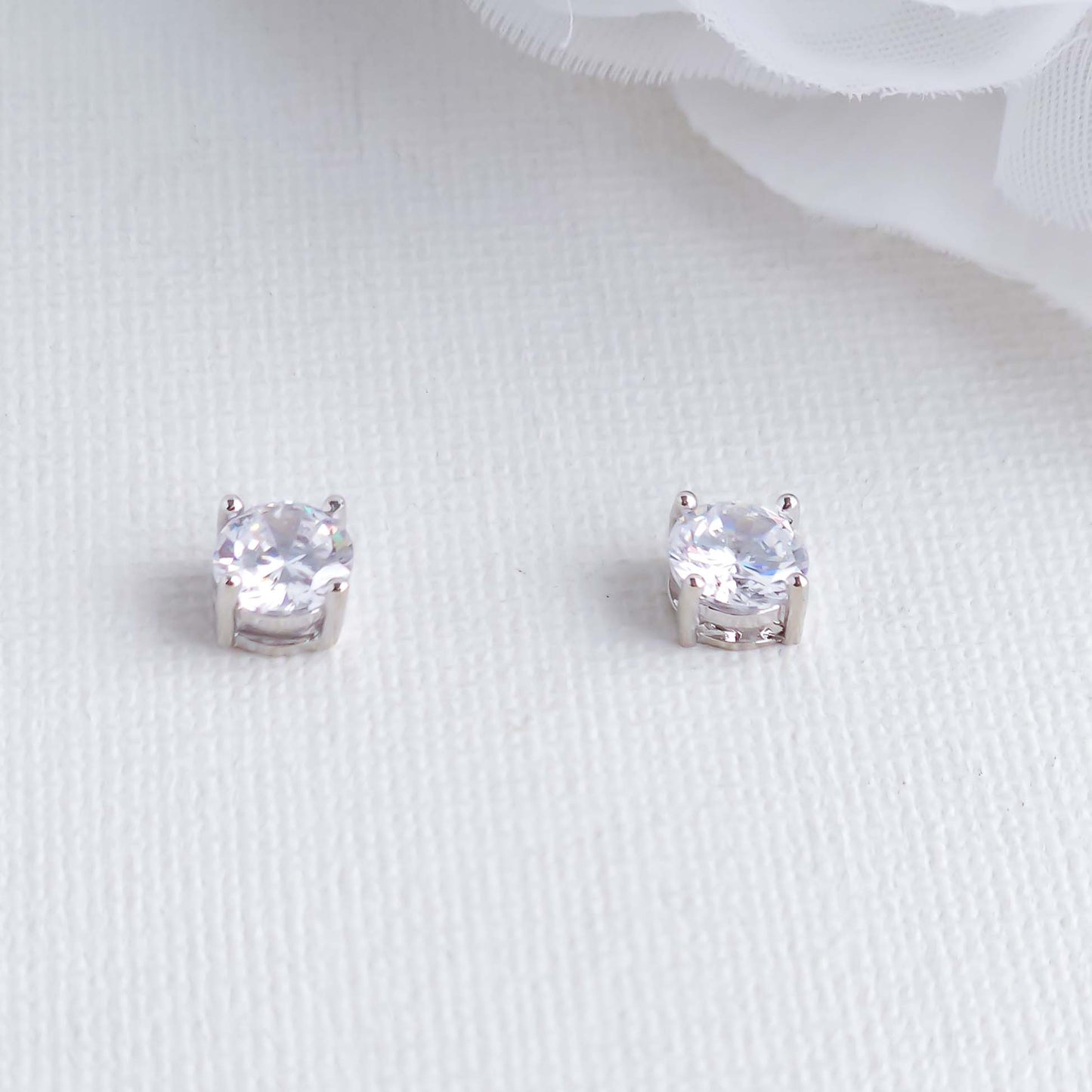 Simple Round CZ Stud Earrings-Liv