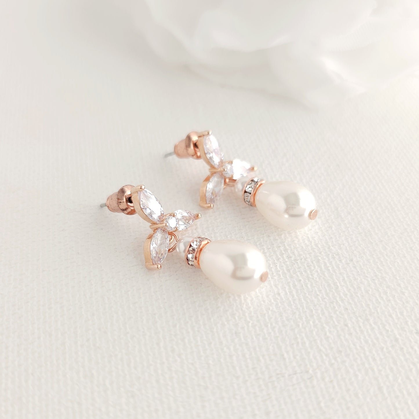 Rose Gold Flower Pearl Earrings: Simple Elegance for a Bridal Look- Flora