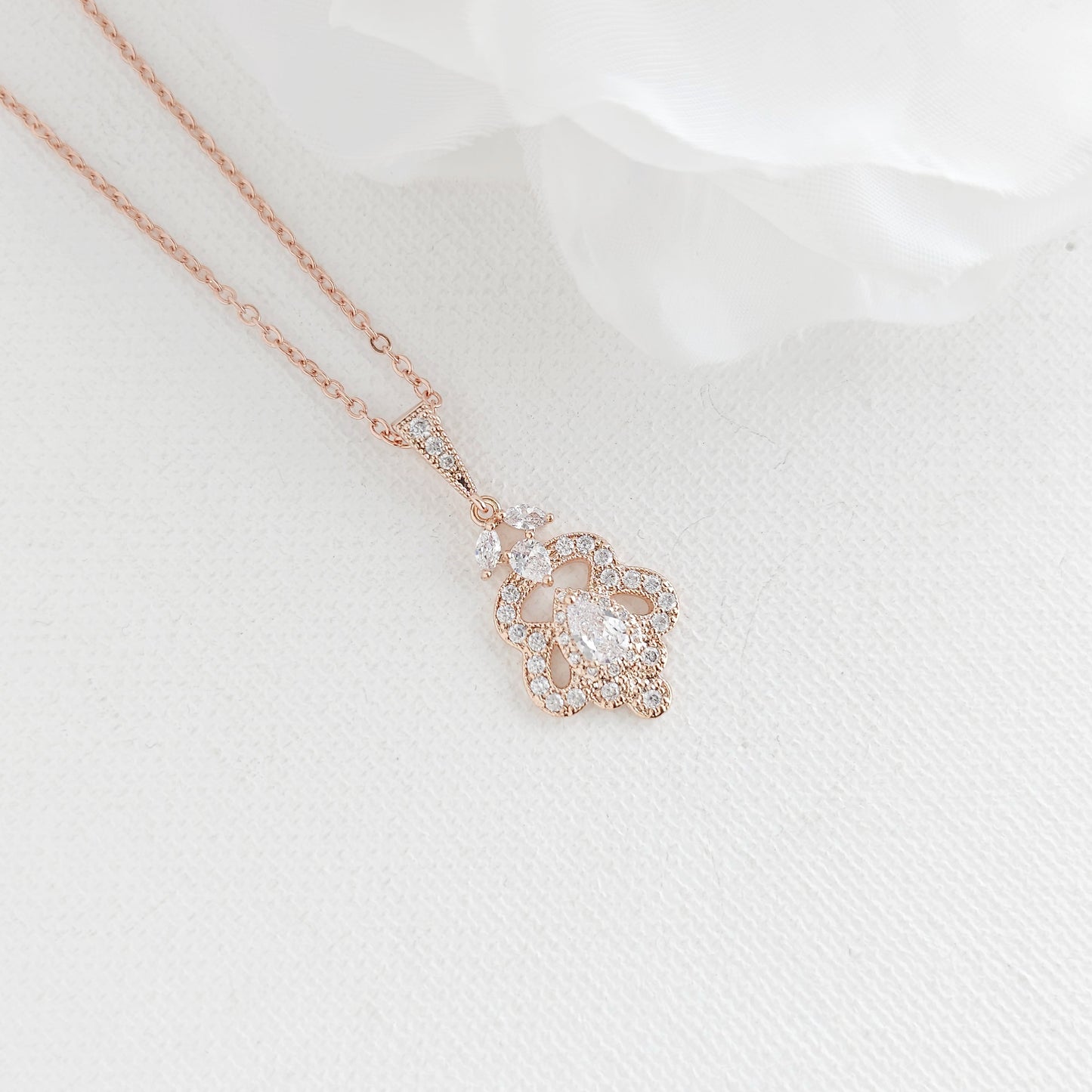 Vintage Style Bridal Jewelry Set (Earrings & Necklace) - Norma