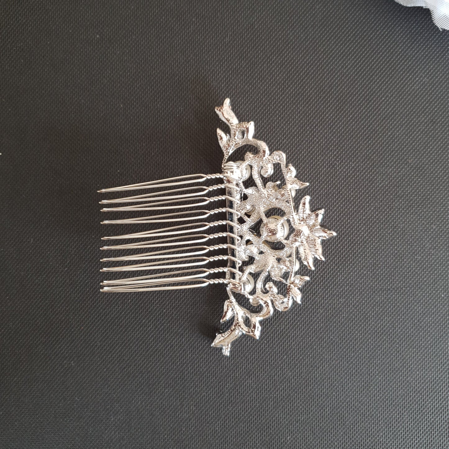 Vintage Pearl & Crystal Wedding Hair Comb - Romantic Bridal Accessory - Eleanor