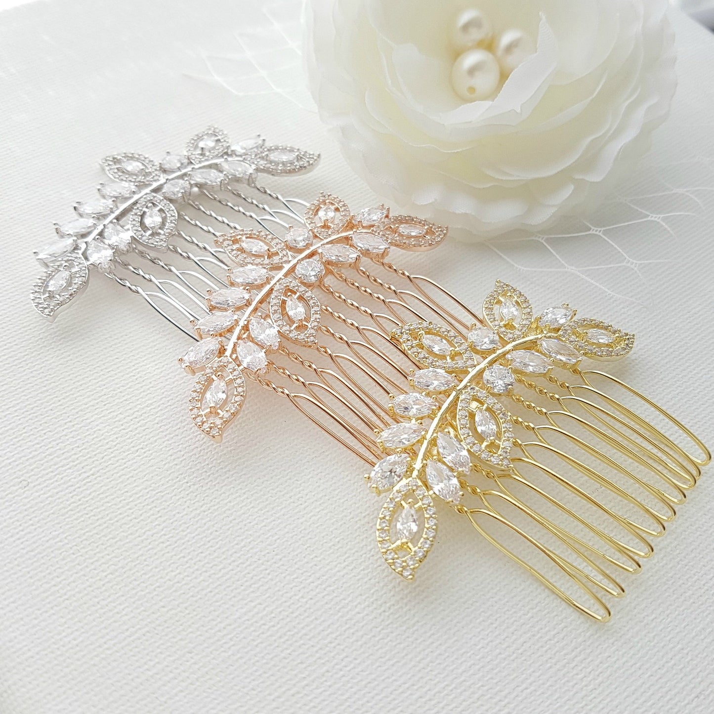 Leaf Bridal Hair Comb With Pearls– Kerry - PoetryDesigns