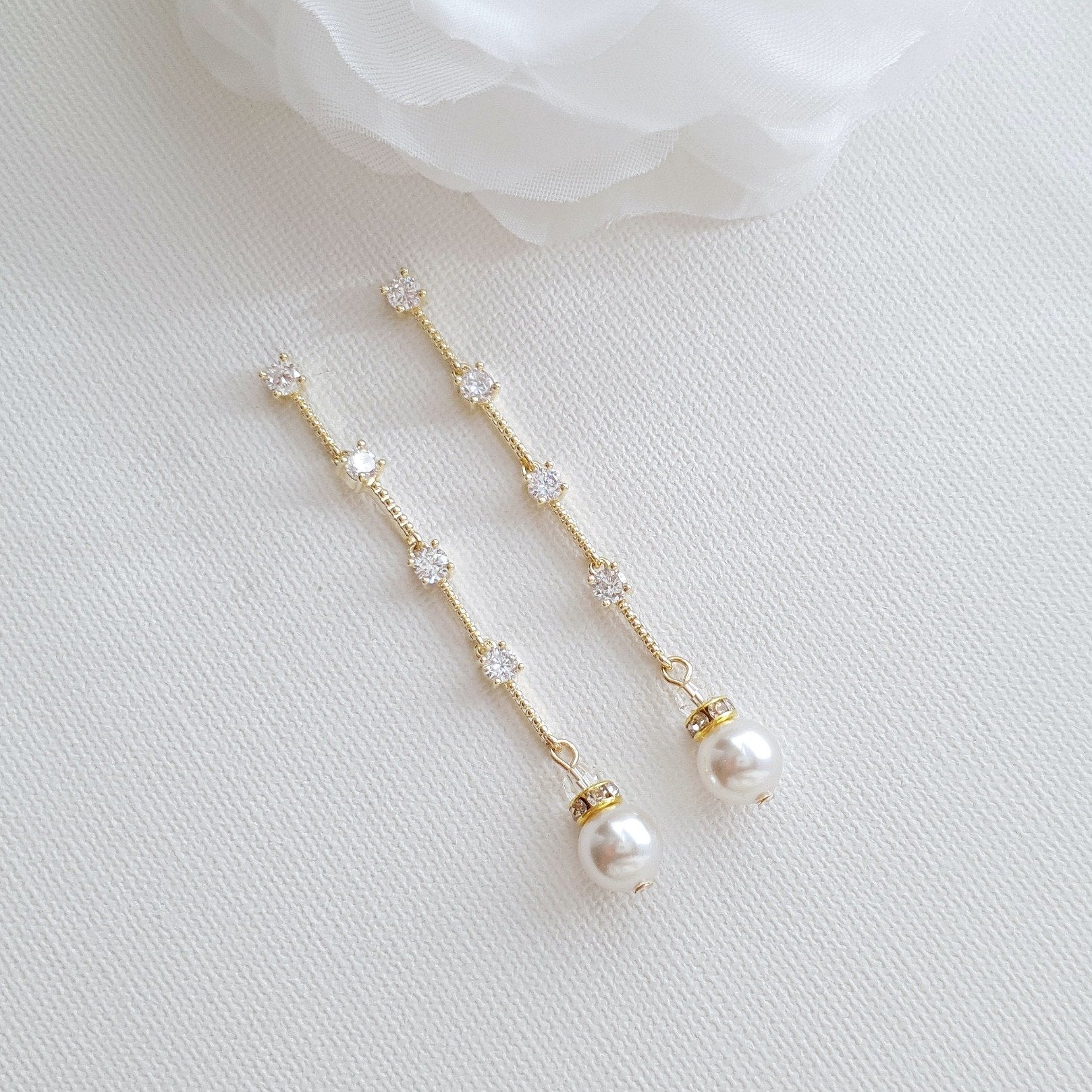 Traditional traditional pearl and gold earrings designs - Simple Craft Idea