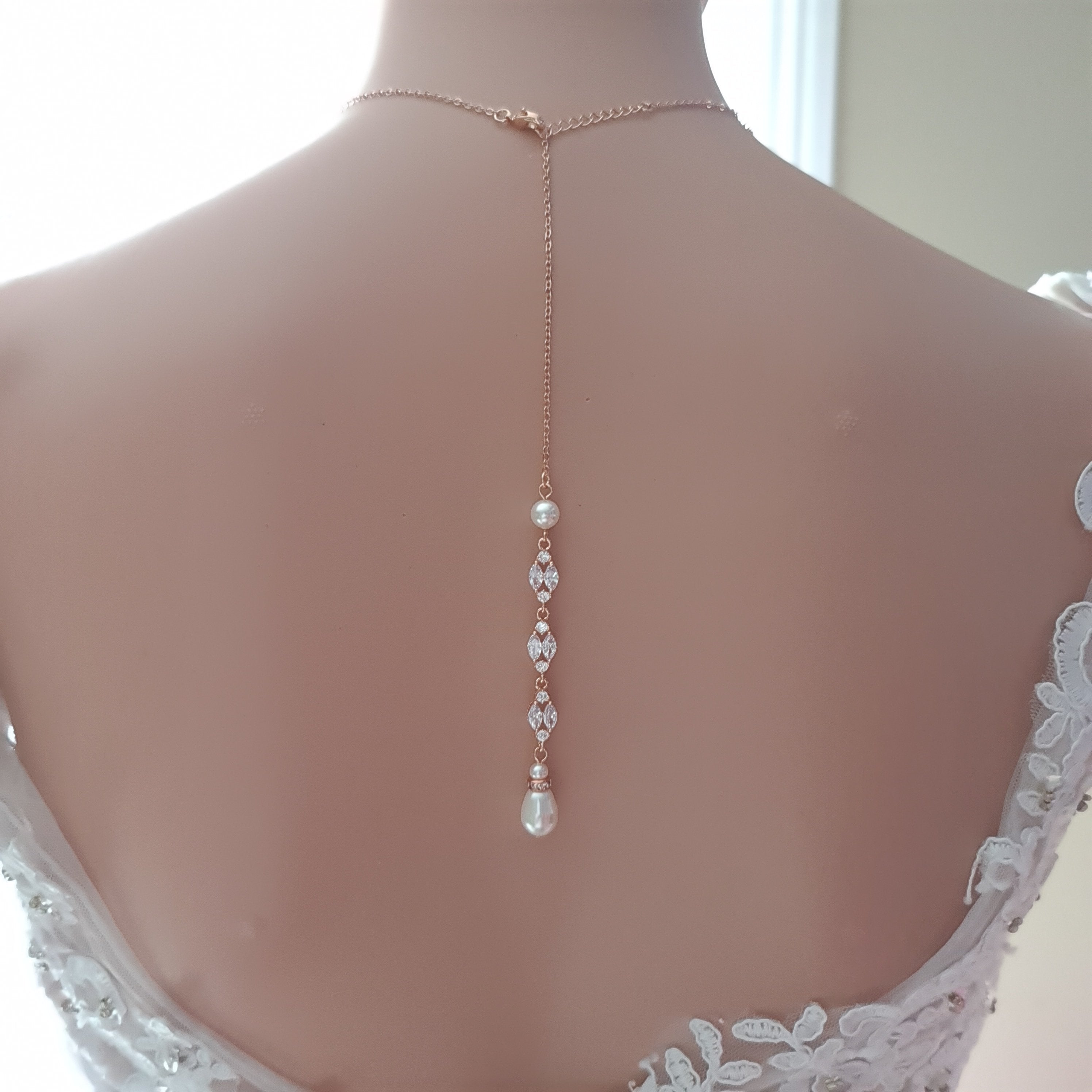 Brishow Bride Rhinestones Back Necklace Bridal Waterdrop Crystal Backdrop  Necklace Body Chain Jewelry Backless Dress Accessories for Women and Girls  (Silver) : Amazon.in: Jewellery