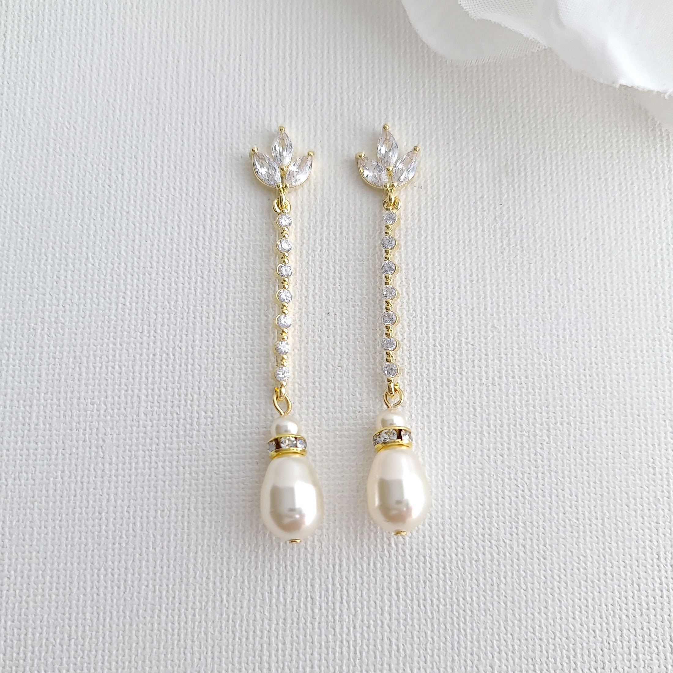 22K gold earrings with pearls