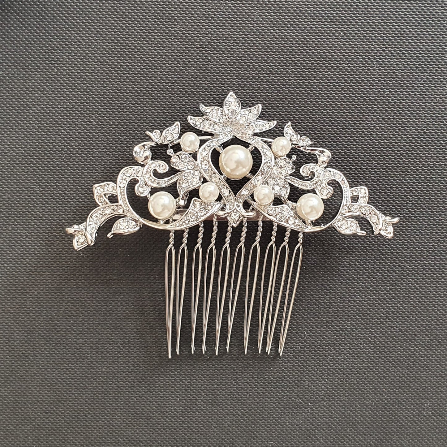 Vintage Pearl & Crystal Wedding Hair Comb - Romantic Bridal Accessory - Eleanor