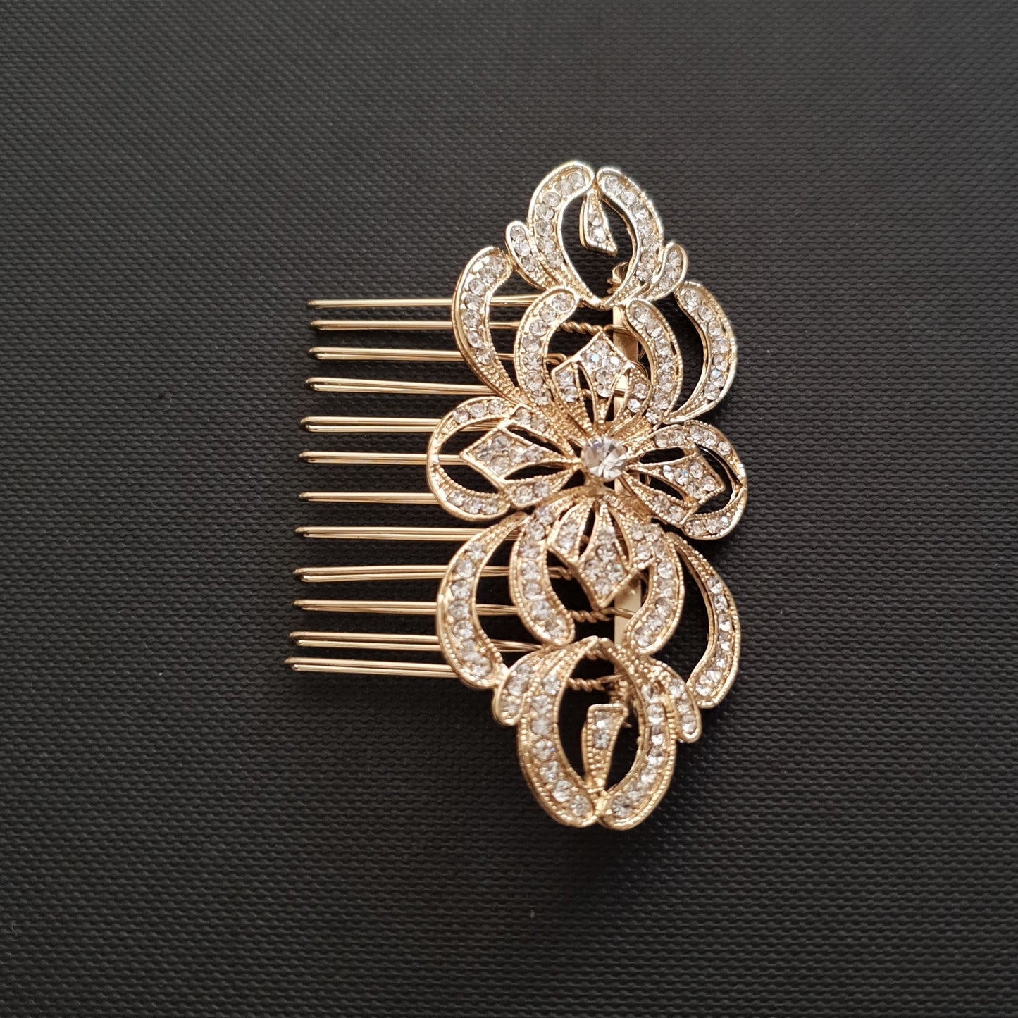 Vintage Hair Comb for Weddings in Gold-Blythe