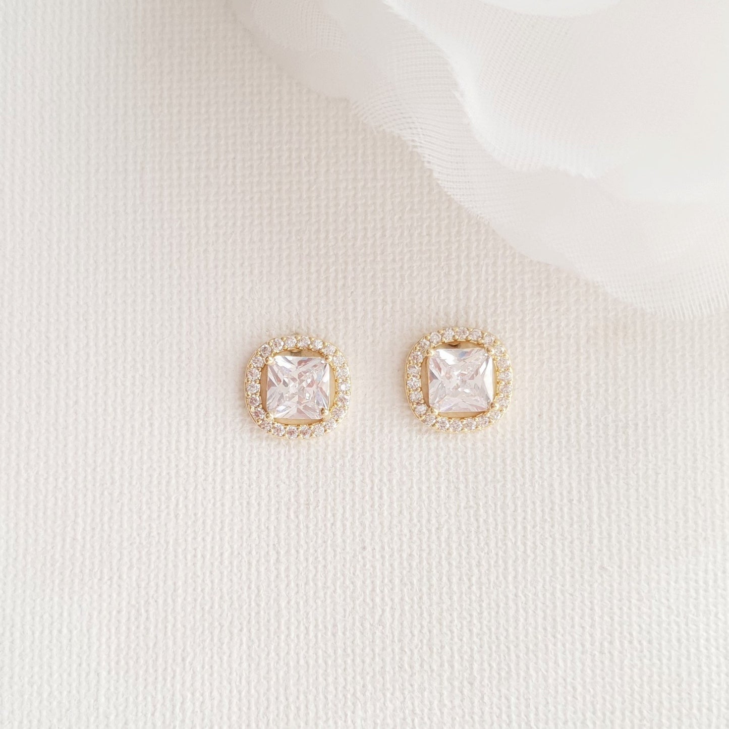 Bridesmaids Stud Earrings in Rose Gold-Piper