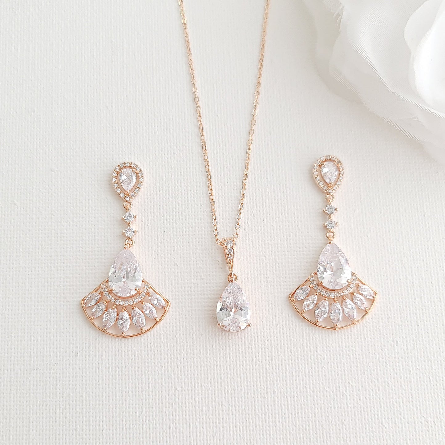 Jewelry Set in Rose Gold-Ilana