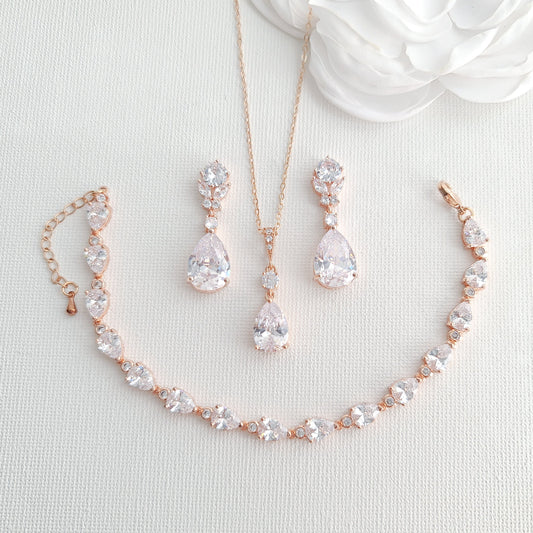 rose gold dress jewellery rosegold #gold #jewelry #silver #whitegold #jewellery #fashion #k #love #diamonds #diamond #necklace #handmade #yellowgold #ring #earrings #bracelet #pink #rose #luxury #accessories #style #wedding #rings #iphone #emas #engagementring #diamondring