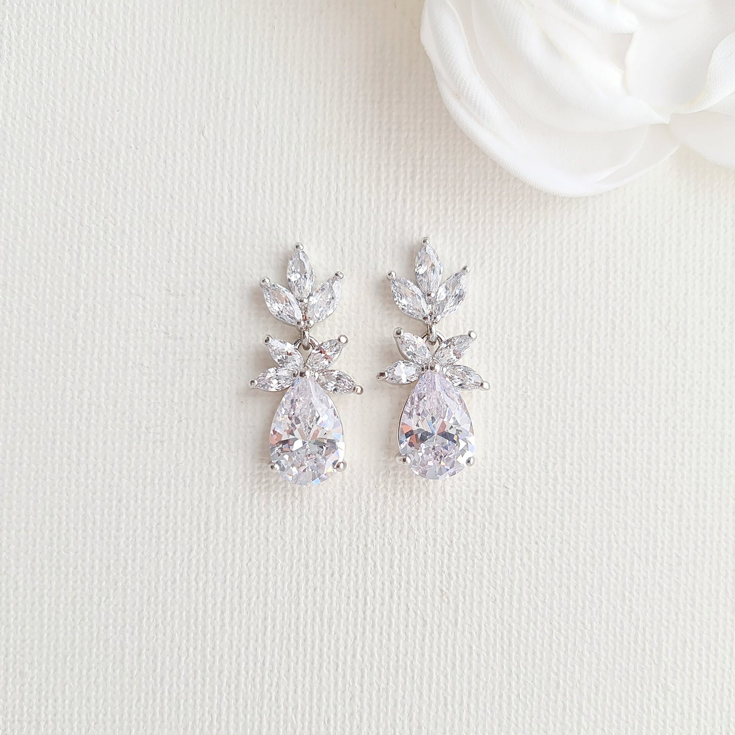 Simple Leaf Bridal Earrings and Necklace Set with Short Backdrop-Stella