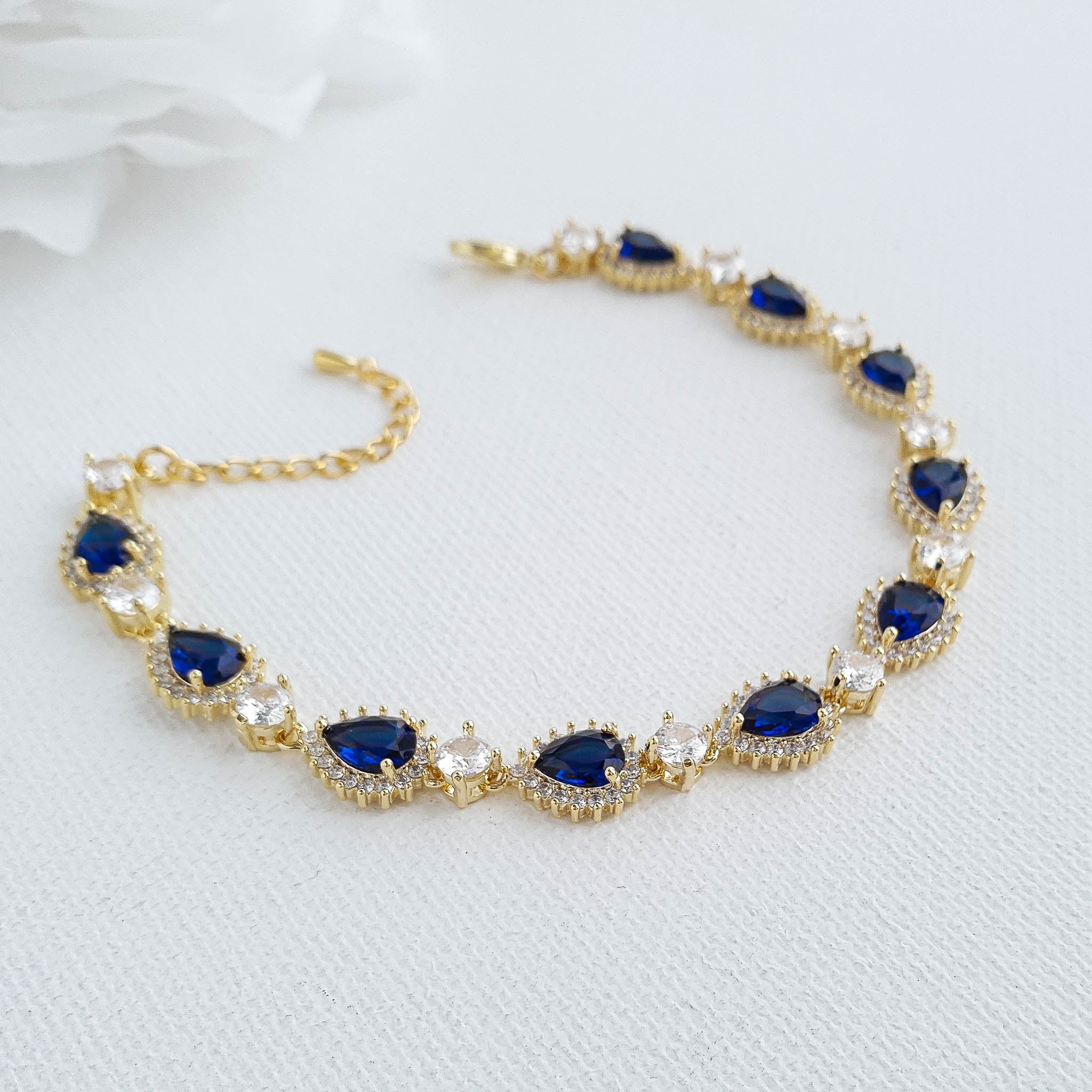 Dusty Blue bracelet,Dusty blue outlets cuff bracelet,Blue bridal bracelet,Blue bridesmaid gift,Crystal bracelet,Blue bracelet,Blue shade bracele