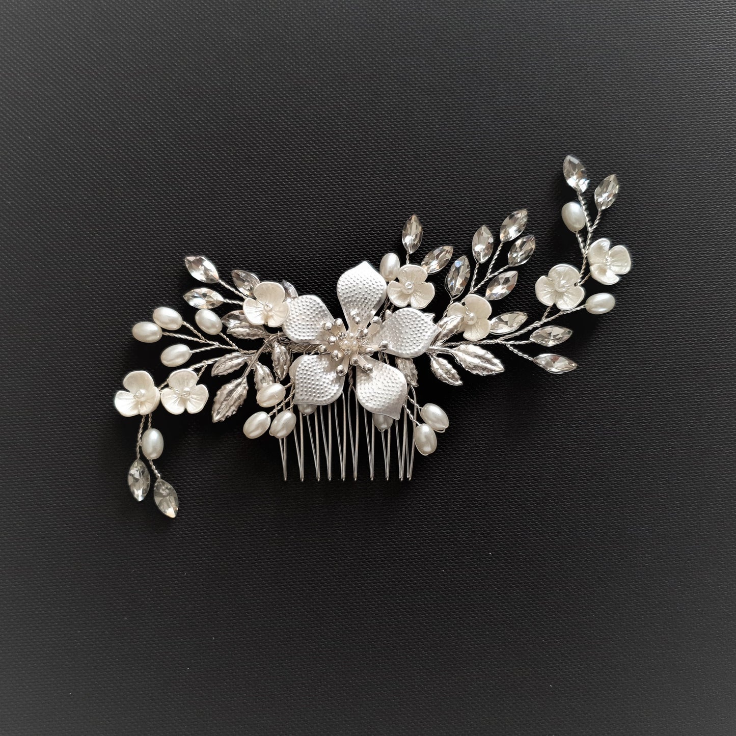 Peigne à cheveux de mariée en or rose avec perles et feuilles de cristal-Freya