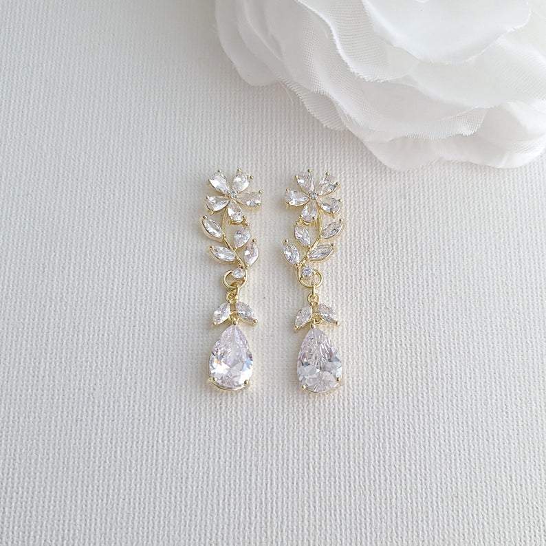 Leaves and Flower Bridal Earrings in Gold -Daisy - PoetryDesigns