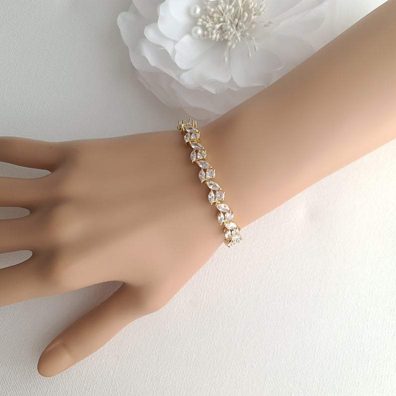 Leaf Bracelet Bride - Bridesmaid Bracelet - Gold hotsell Bracelet