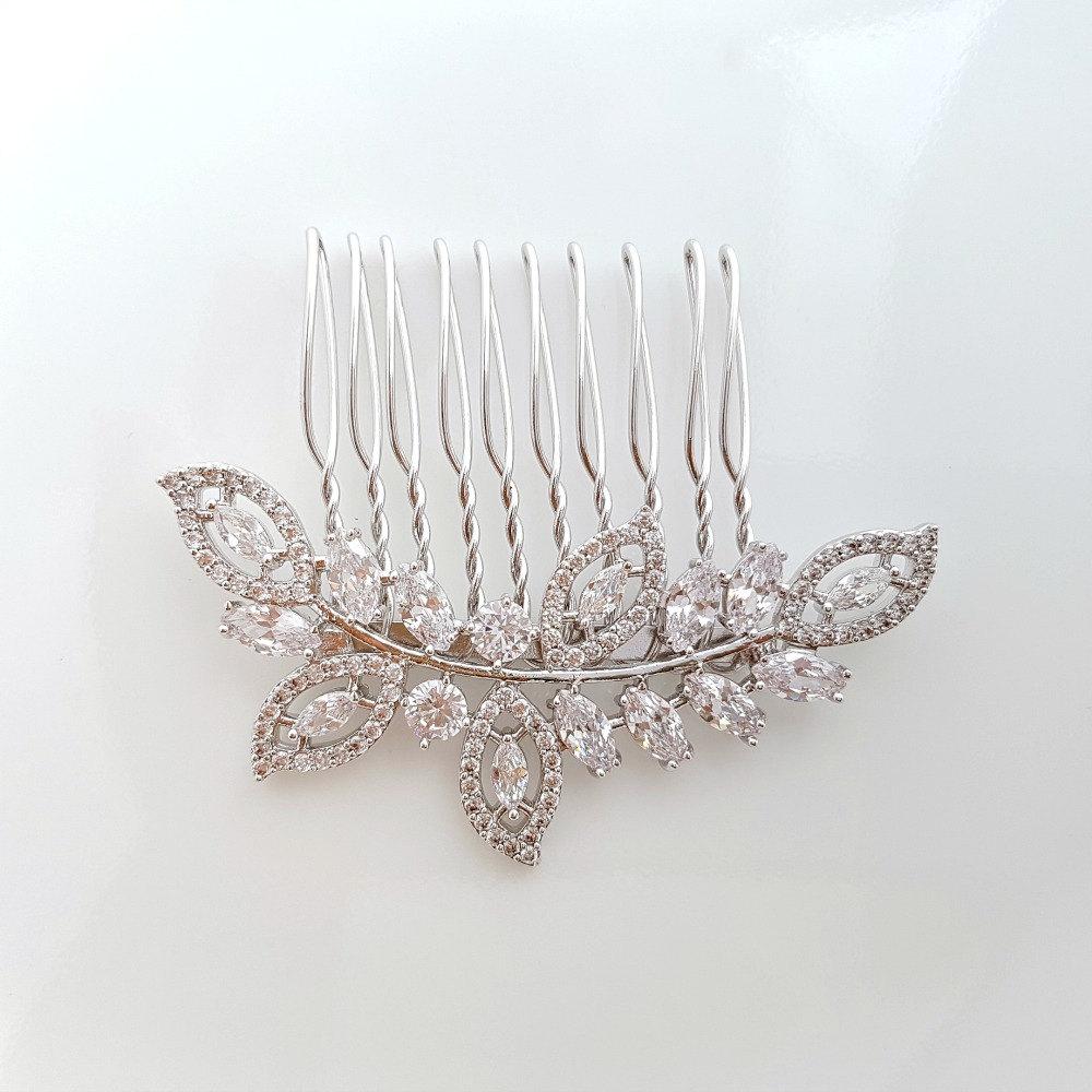 Leaf Bridal Hair Comb With Pearls– Kerry - PoetryDesigns