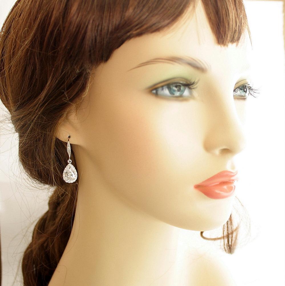 Teardrop dangle wedding earrings with decorative ear hooks 